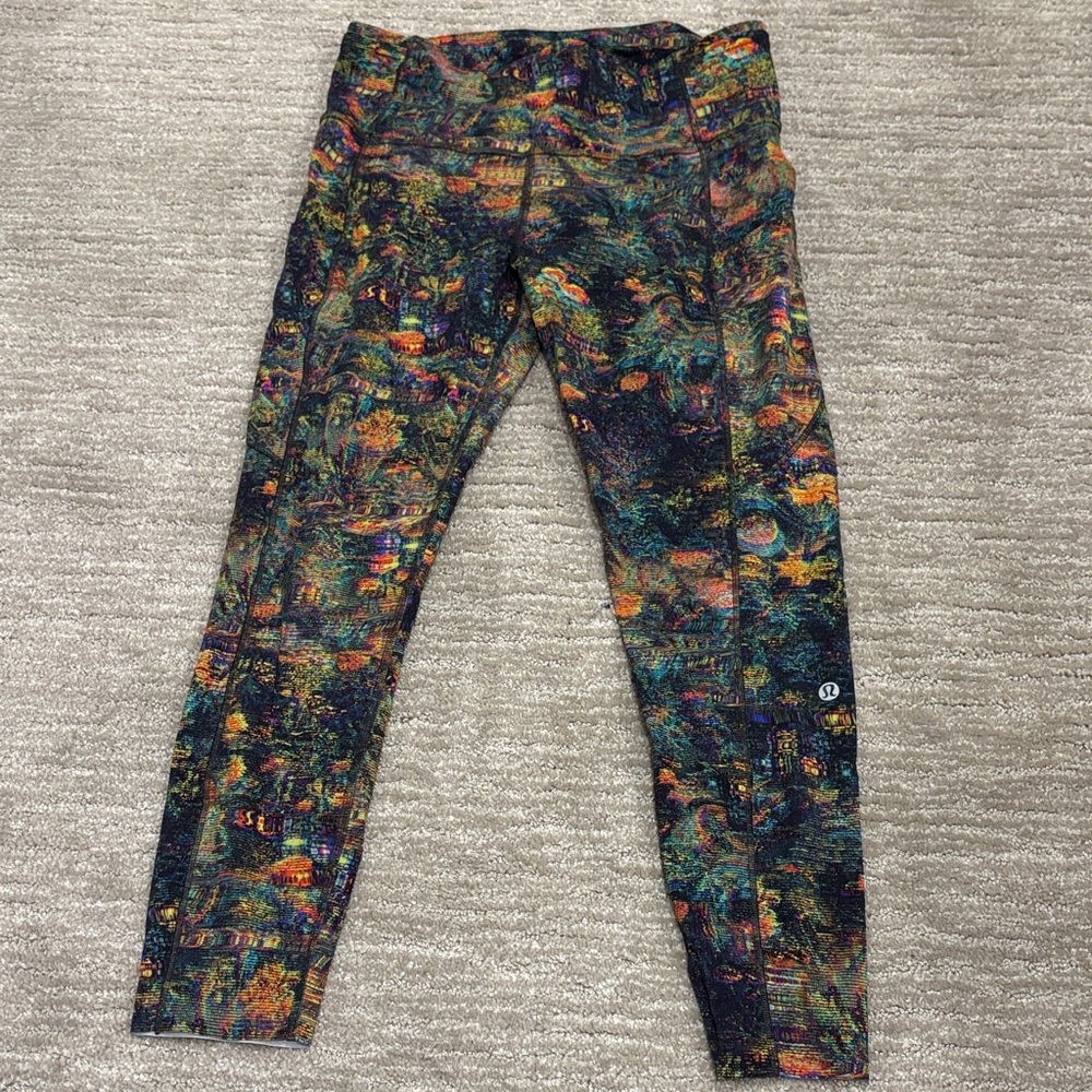 Lululemon leggings size 10